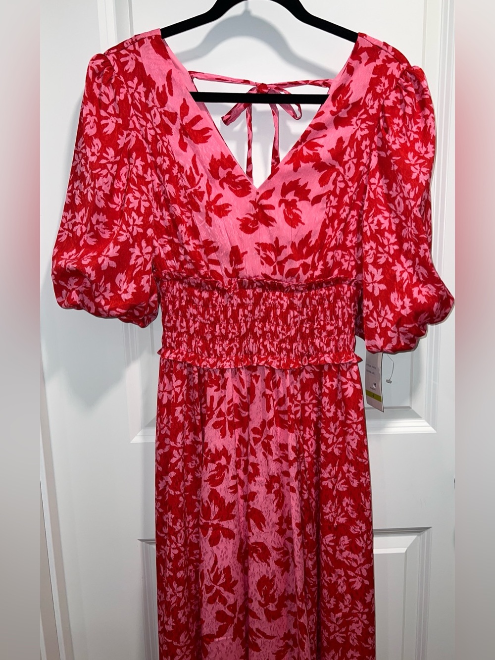 Taylor Women’s Red and Pink Floral Puff Sleeve Midi Dress Size 4 NWT - Picture 3 of 12